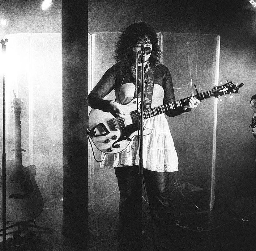 SINGLE REVIEW: Carleigh Mack – Crop&nbsp;Circles