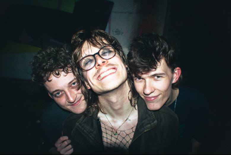 SINGLE REVIEW: The Marigolds – In My Head